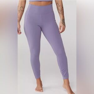 REI co-op lavender leggings